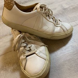 Veja sneakers